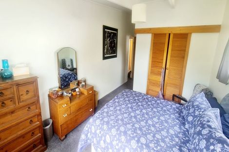 Photo of property in 30 Margaret Road, Raumati Beach, Paraparaumu, 5032