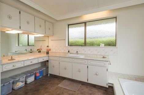 Photo of property in 219 Main North Road, Redwood, Christchurch, 8051