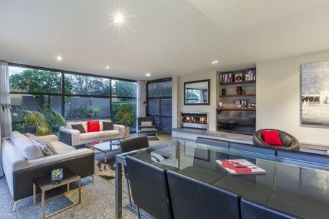 Photo of property in 4a Norwood Road, Bayswater, Auckland, 0622