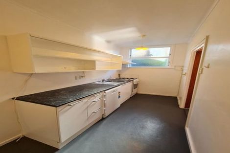 Photo of property in 100 Nairn Street, Mount Cook, Wellington, 6011