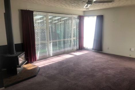 Photo of property in 4 Carisbrooke Street, Aranui, Christchurch, 8061