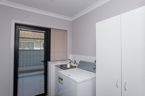 Photo of property in 17 Pohutukawa Grove, Lytton West, Gisborne, 4010