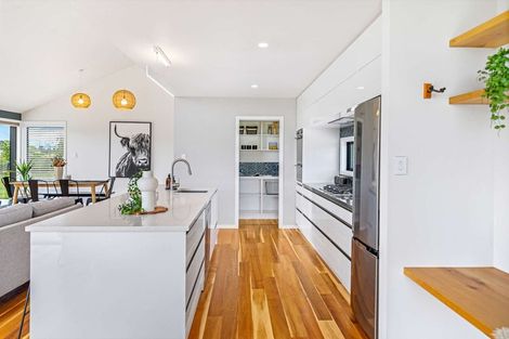 Photo of property in 98 Liverpool Street, Riversdale, 9776