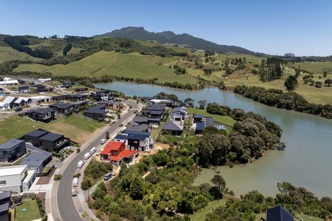 Photo of property in 25 Omahina Street, Raglan, 3225