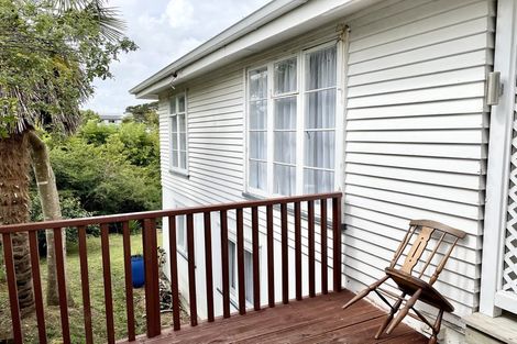 Photo of property in 28a Fruitvale Road, New Lynn, Auckland, 0600