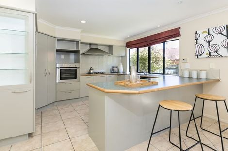 Photo of property in 57 Carousel Crescent, East Tamaki Heights, Auckland, 2016