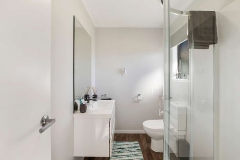 Photo of property in 90a Victoria Avenue, Waiuku, 2123