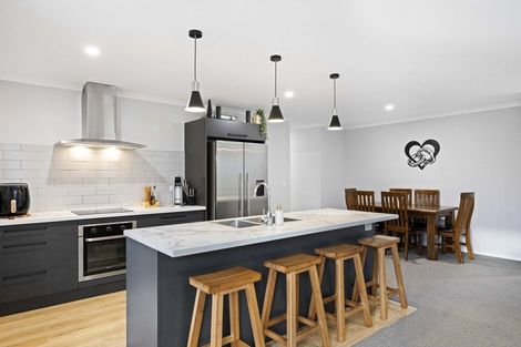 Photo of property in 32 Peacock Place, Pokeno, 2402