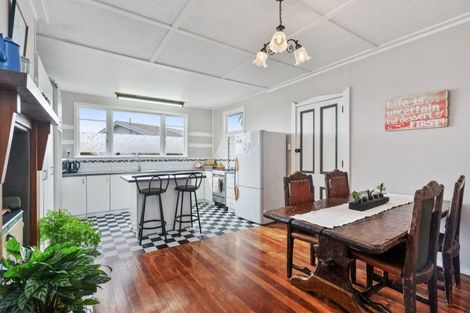 Photo of property in 9 Whimp Avenue, Onerahi, Whangarei, 0110