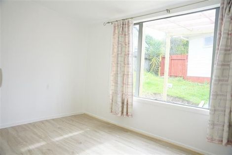 Photo of property in 78 Reynella Drive, Massey, Auckland, 0614