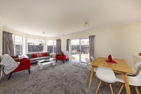 Photo of property in 5b Carroll Street, Palmerston North, 4410