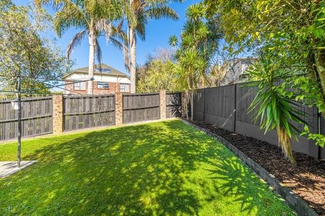 Photo of property in 175 Chelsea View Drive, Chatswood, Auckland, 0626