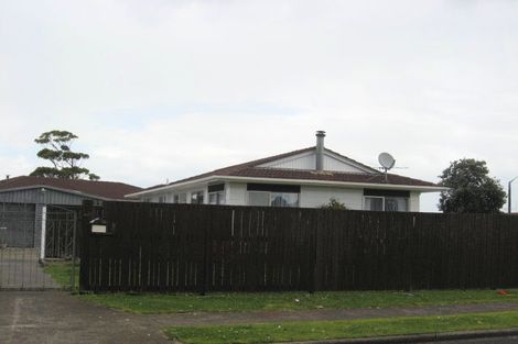 Photo of property in 60 Sharland Avenue, Manurewa, Auckland, 2102