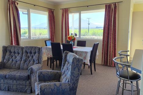 Photo of property in 204a Tai Road, Opunake, 4681