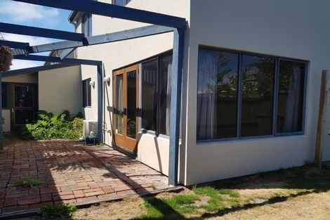 Photo of property in 2/3 Melrose Street, Christchurch Central, Christchurch, 8013