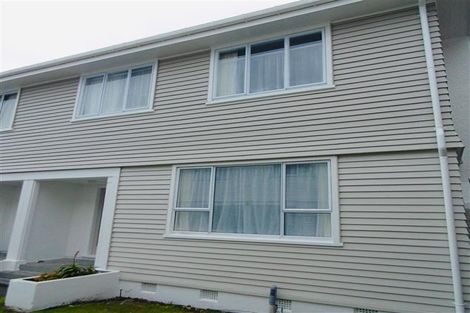 Photo of property in 27 Bulteel Street, New Plymouth, 4310