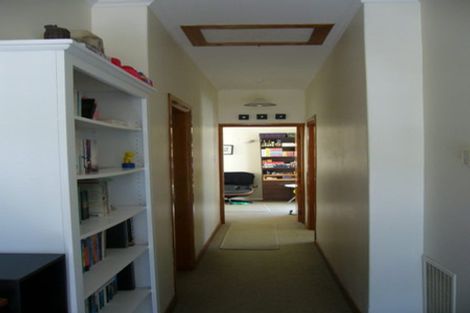 Photo of property in 49 Mckinley Crescent, Brooklyn, Wellington, 6021