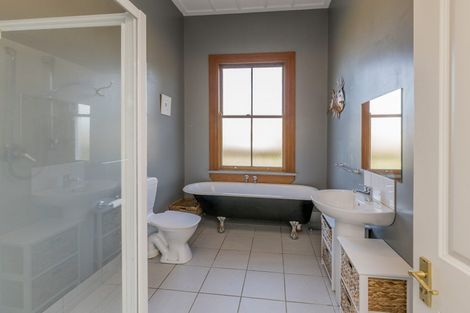 Photo of property in 98 Rangiuru Road, Otaki Beach, Otaki, 5512