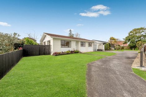 Photo of property in 1/9 Tina Place, Sunnyhills, Auckland, 2010