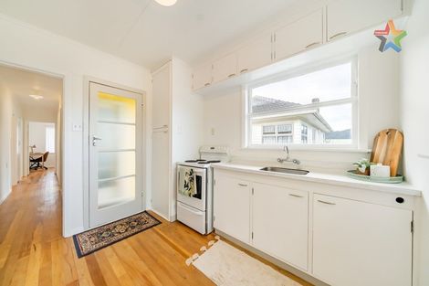 Photo of property in 39 Ruthven Road, Wainuiomata, Lower Hutt, 5014