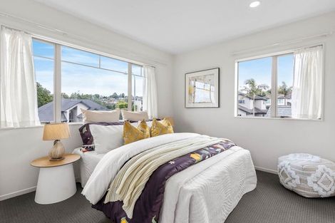 Photo of property in 11 Kouras Place, Flat Bush, Auckland, 2016