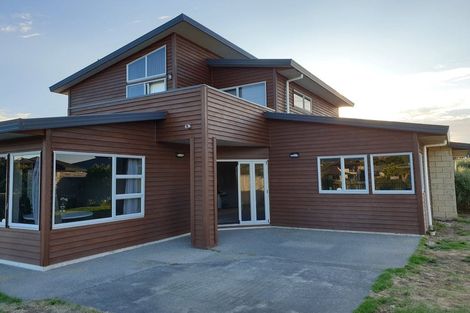 Photo of property in 10 Consort Close, Paraparaumu Beach, Paraparaumu, 5032