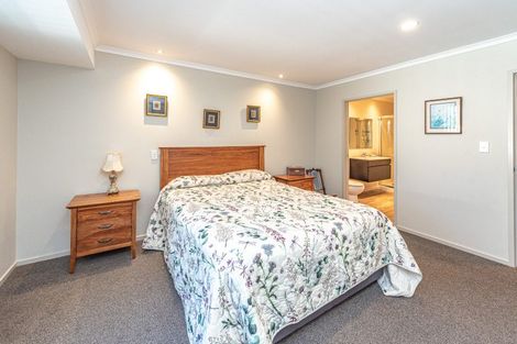 Photo of property in Caversham Park, 2/7 Caversham Road, Westmere, Whanganui, 4501