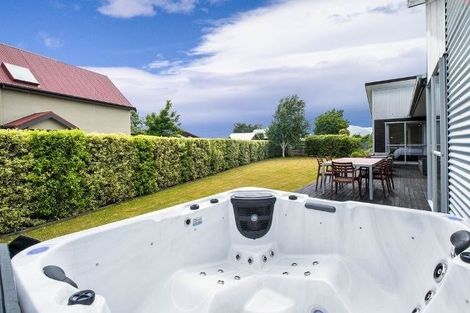 Photo of property in 22 Frye Crescent, Albert Town, Wanaka, 9305