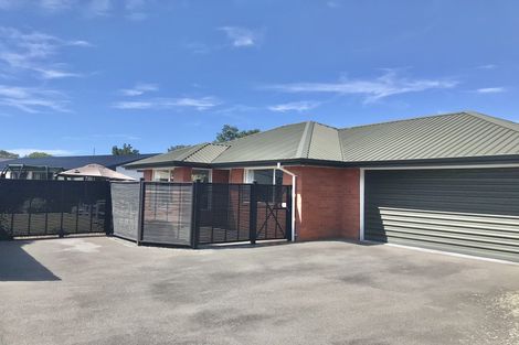 Photo of property in 2/200a Burwood Road, Burwood, Christchurch, 8083