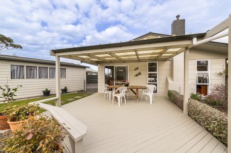 Photo of property in 14 Ferndale Place, Feilding, 4702