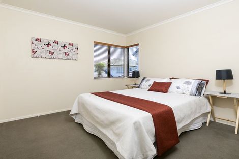 Photo of property in 57 Carousel Crescent, East Tamaki Heights, Auckland, 2016