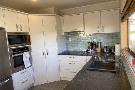 Photo of property in 1/7 Morice Place, Torbay, Auckland, 0630