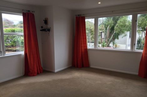 Photo of property in 48 Doralto Road, Frankleigh Park, New Plymouth, 4310