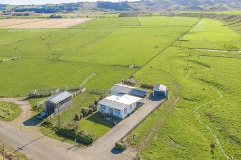 Photo of property in 689 Ruatangata Road, Whangaehu, Whanganui, 4581