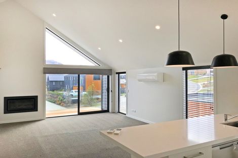 Photo of property in 8 Falconer Rise, Jacks Point, Queenstown, 9371