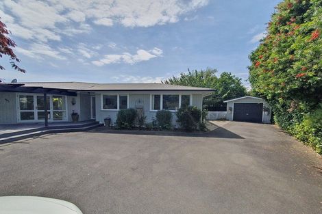 Photo of property in 112 Napier Road, Havelock North, 4130