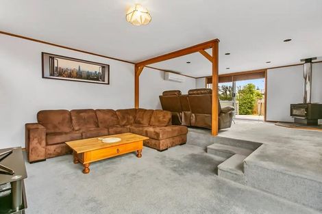 Photo of property in 2/435 Great South Road, Opaheke, Papakura, 2113