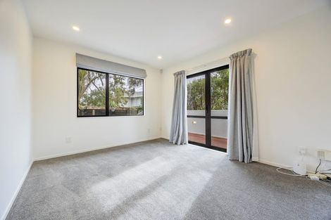 Photo of property in 5 Egret Court, Unsworth Heights, Auckland, 0632