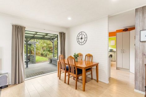 Photo of property in 54 Marendellas Drive, Bucklands Beach, Auckland, 2014