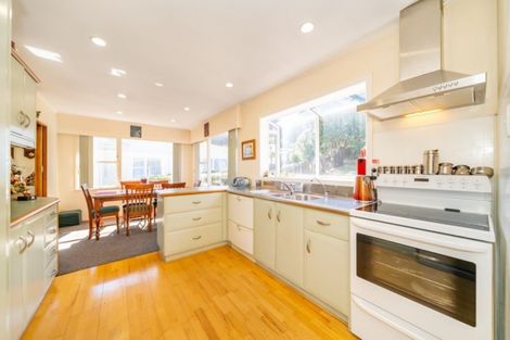 Photo of property in 7 Witham Street, Island Bay, Wellington, 6023