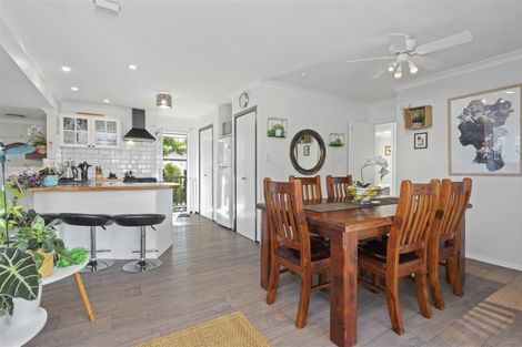 Photo of property in 6 Armitage Place, Tuakau, 2121