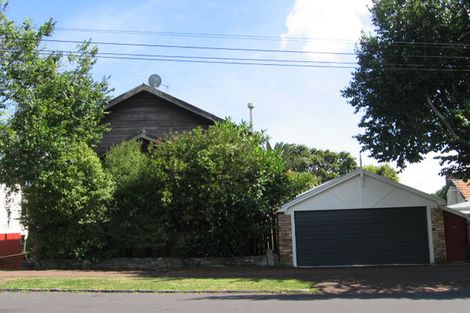 Photo of property in 39 Sarsfield Street, Herne Bay, Auckland, 1011