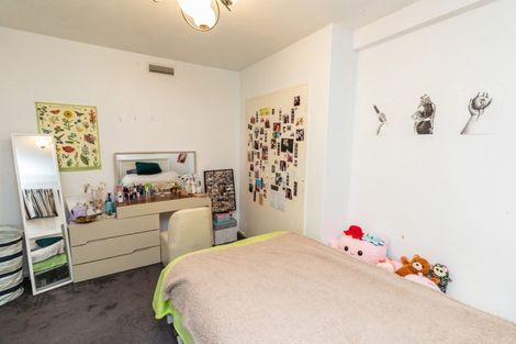 Photo of property in 1 Paddington Grove, Karori, Wellington, 6012