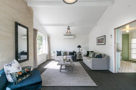 Photo of property in 6 Ashford Place, Havelock North, 4130