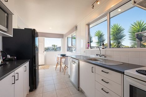 Photo of property in 6 Sole Avenue, Bell Block, New Plymouth, 4312