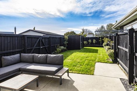 Photo of property in 2/274 Burwood Road, Burwood, Christchurch, 8083