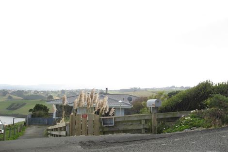 Photo of property in 33 Centre Road, Ocean Grove, Dunedin, 9077