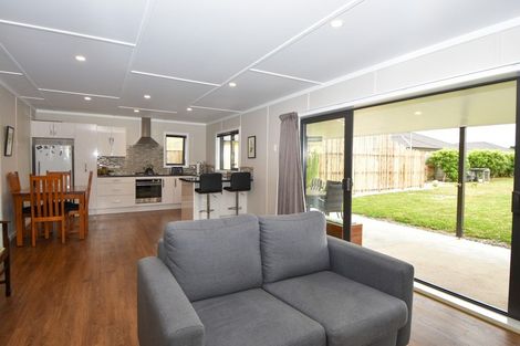 Photo of property in 51 Hilton Road, Carterton, 5713