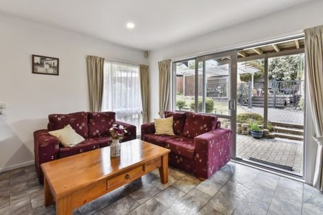 Photo of property in 11 Freshney Place, Hillpark, Auckland, 2102
