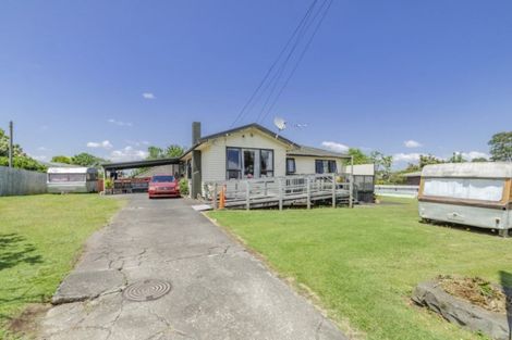 Photo of property in 23 Tironui Station Road East, Papakura, 2112
